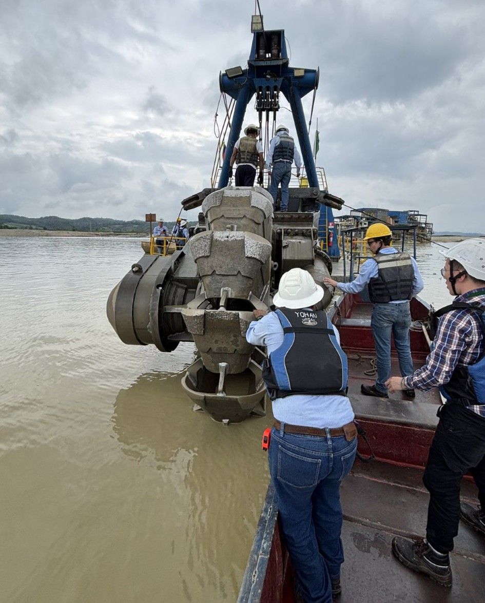 training on the job wheel dredger