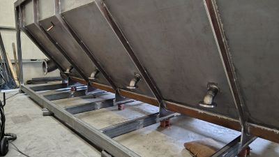 Grondpers in aanbouw