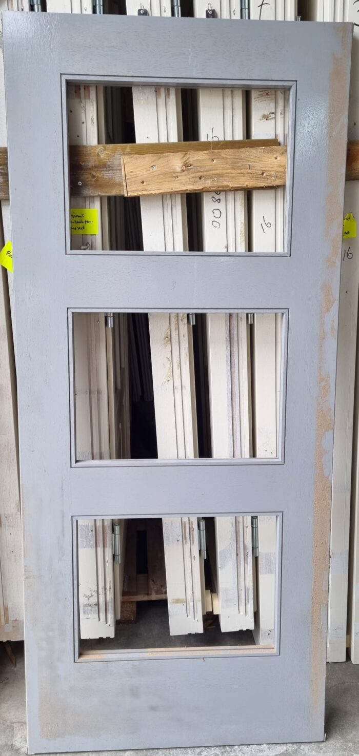 ULM 06 Nieuw: Meranti, losse deur, bxh 930x2015 van €350,- voor € 175,- per stuk.