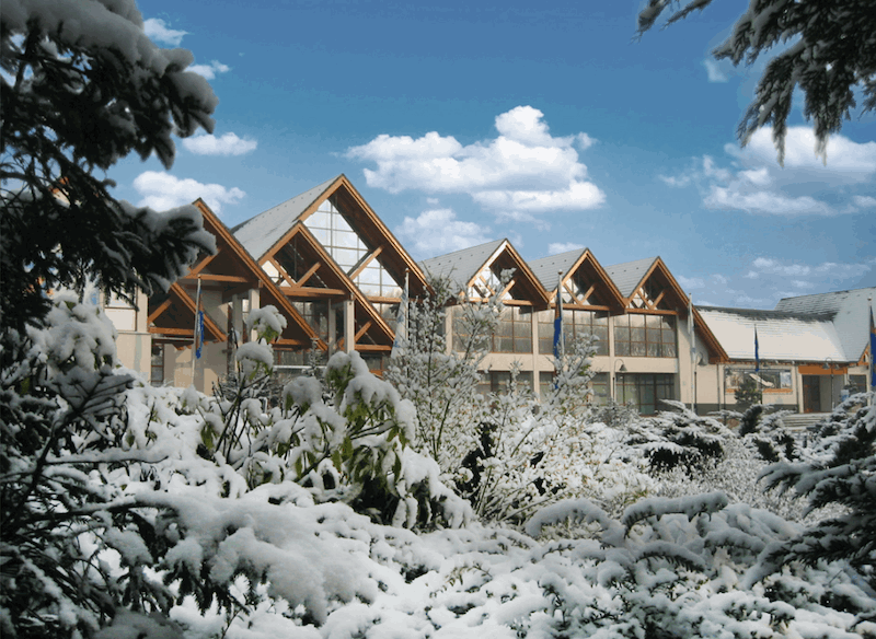 SnowWorld Zoetermeer pand in de winter