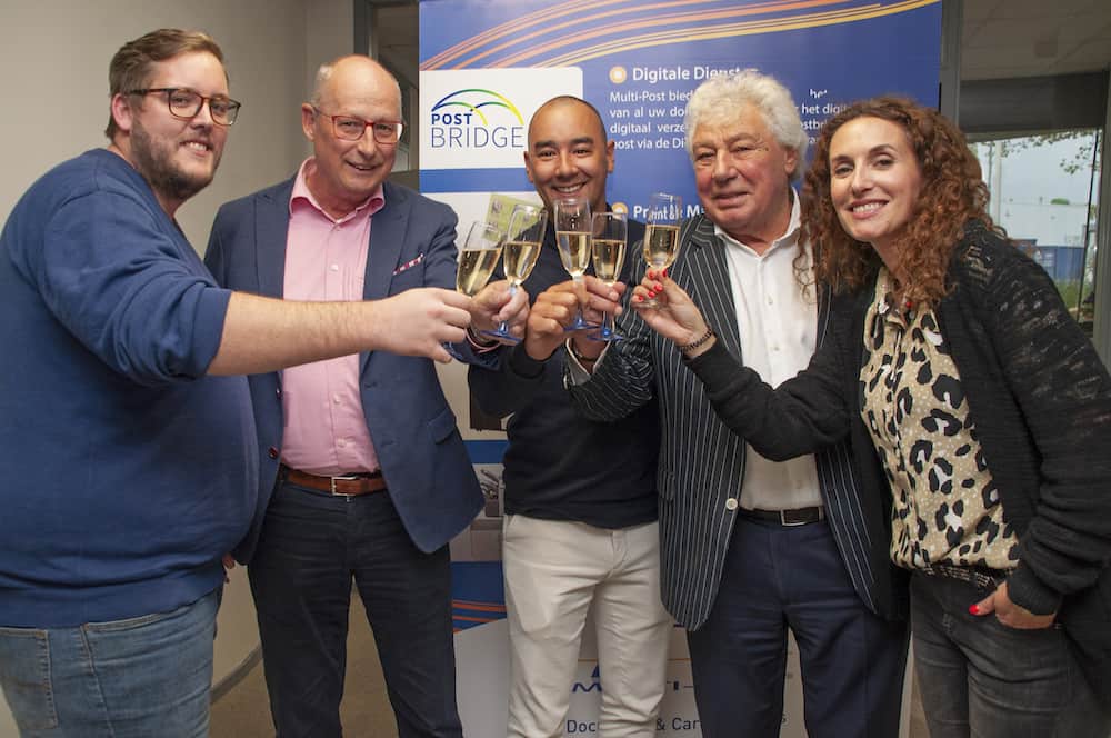 18.44-Multi-Post-PostBridge Proostende collega's