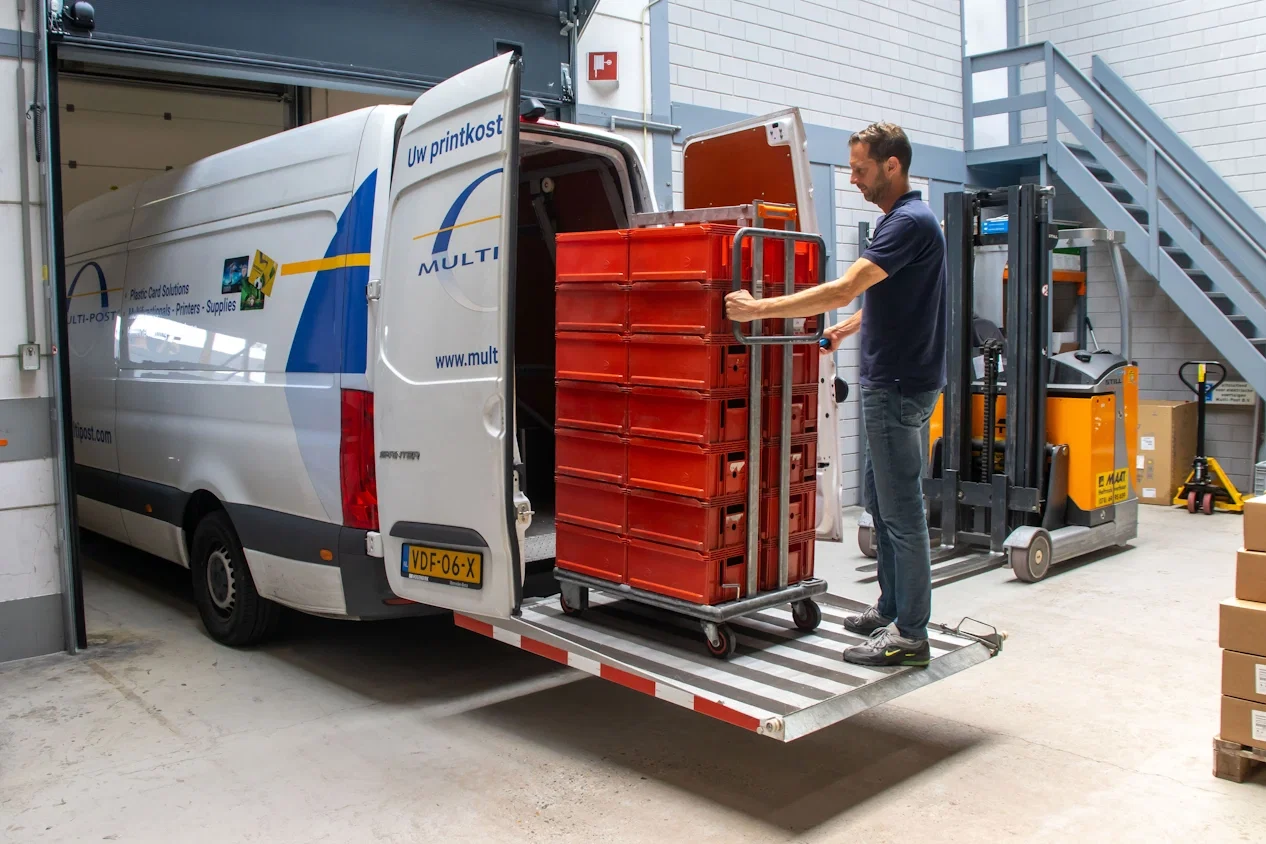 Het uitladen van pallets