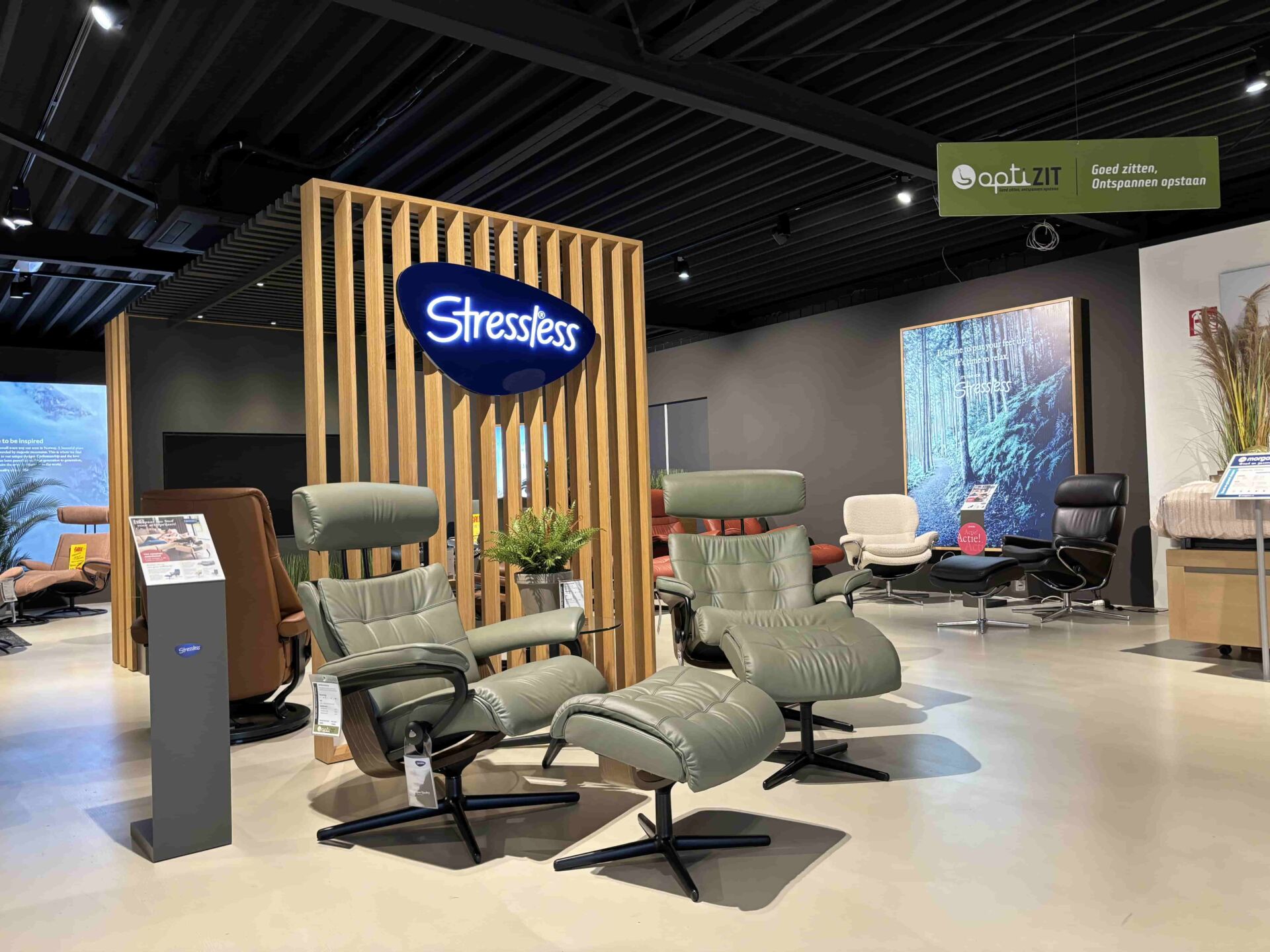 OptiZIT Stressless studio 3-min