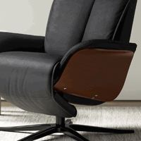 Detail houten schaal comfortabele zitstoel