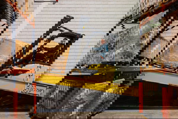 heftruck_600x400_2-min